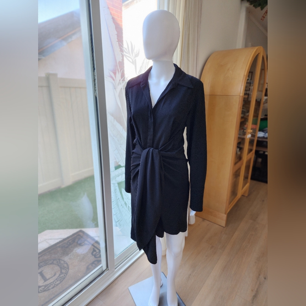 Black Long-sleeved Wrap Dress!